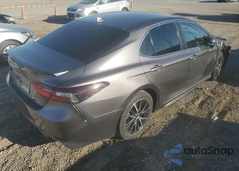 2022 Toyota Camry Nigh from USA, damaged, VIN 588178